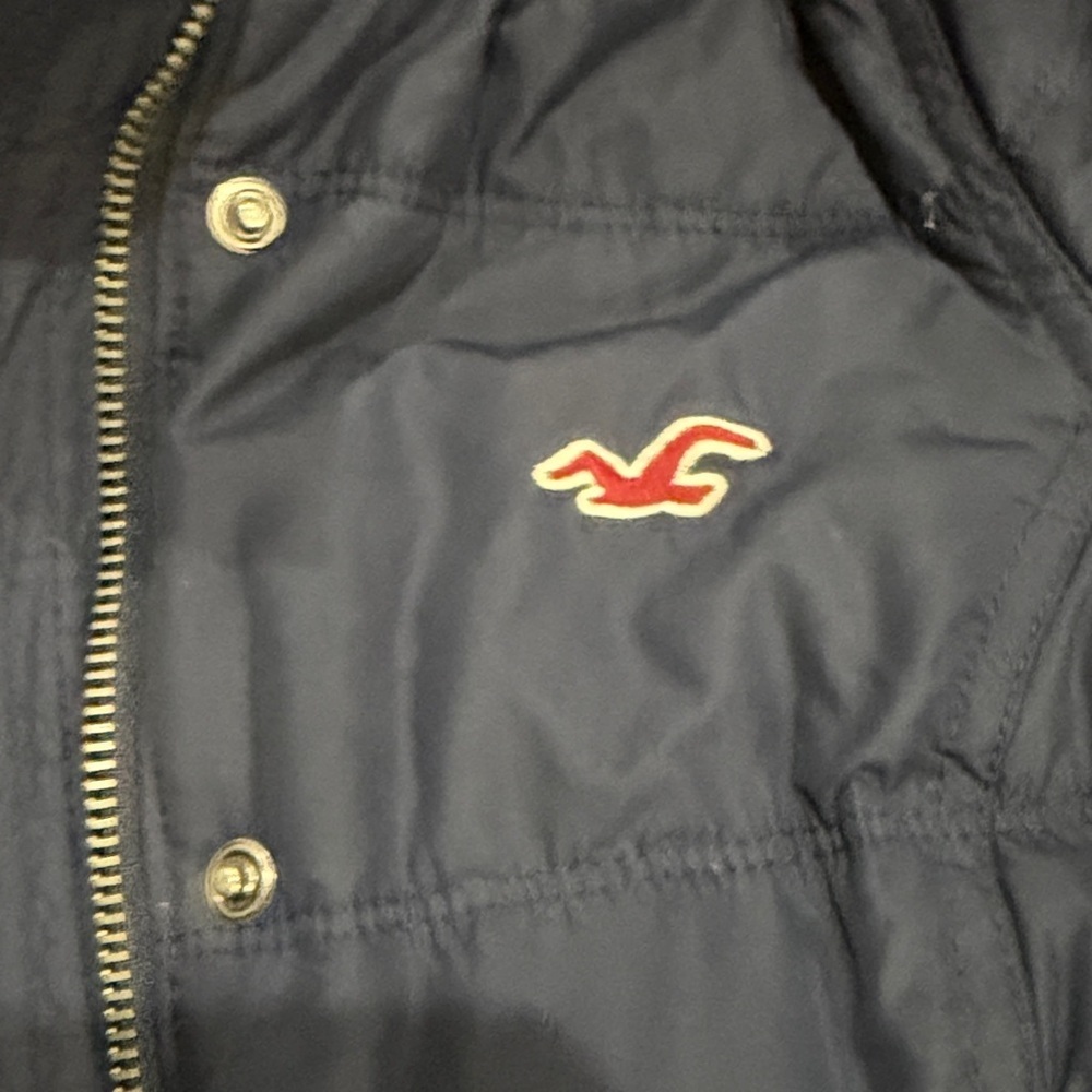 Vintage Y2K Hollister Dark Blue Puffer Jacket with Faux Fur Trim Removable Hood - Picture 4 of 8
